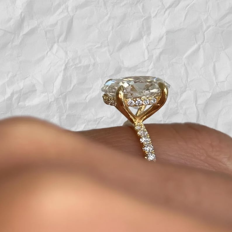 Oval Cut Lab Grown Diamond Solitaire Engagement Ring Set, 14K Gold Matching Round Diamond Wedding Band