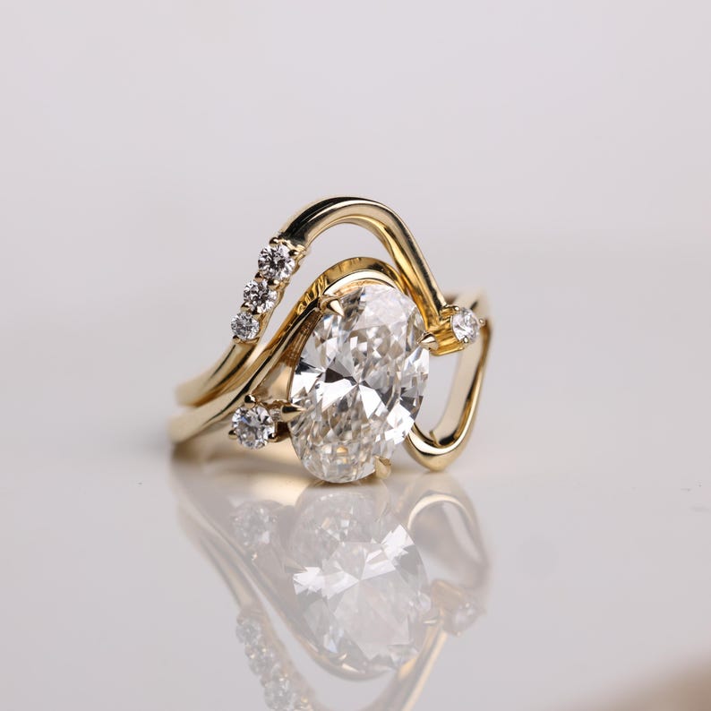 Oval Diamond Engagement Ring with Flush Fit Band, 14K Solid Gold Matching Ring Set