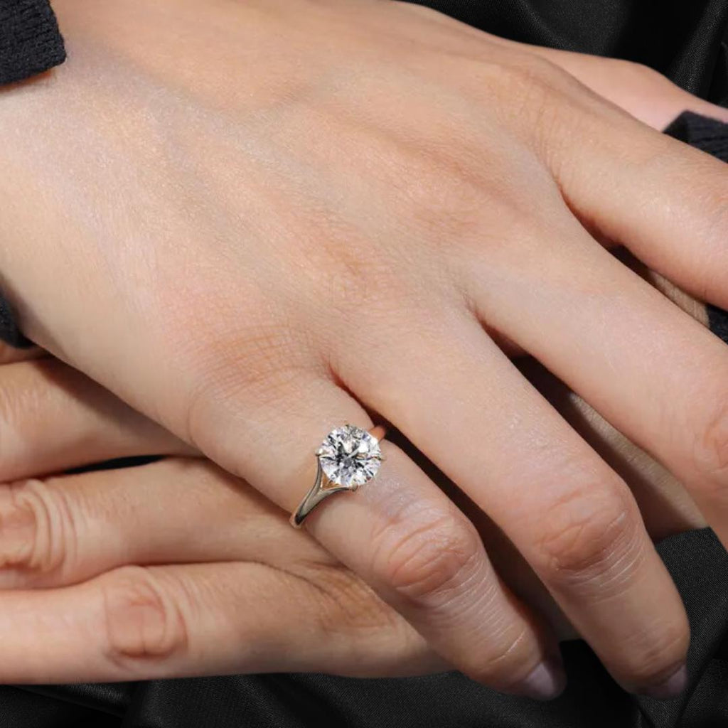 2 Carat F/VS1 Round Brilliant Cut Lab Grown Diamond Solitaire Engagement Ring in 14K Gold