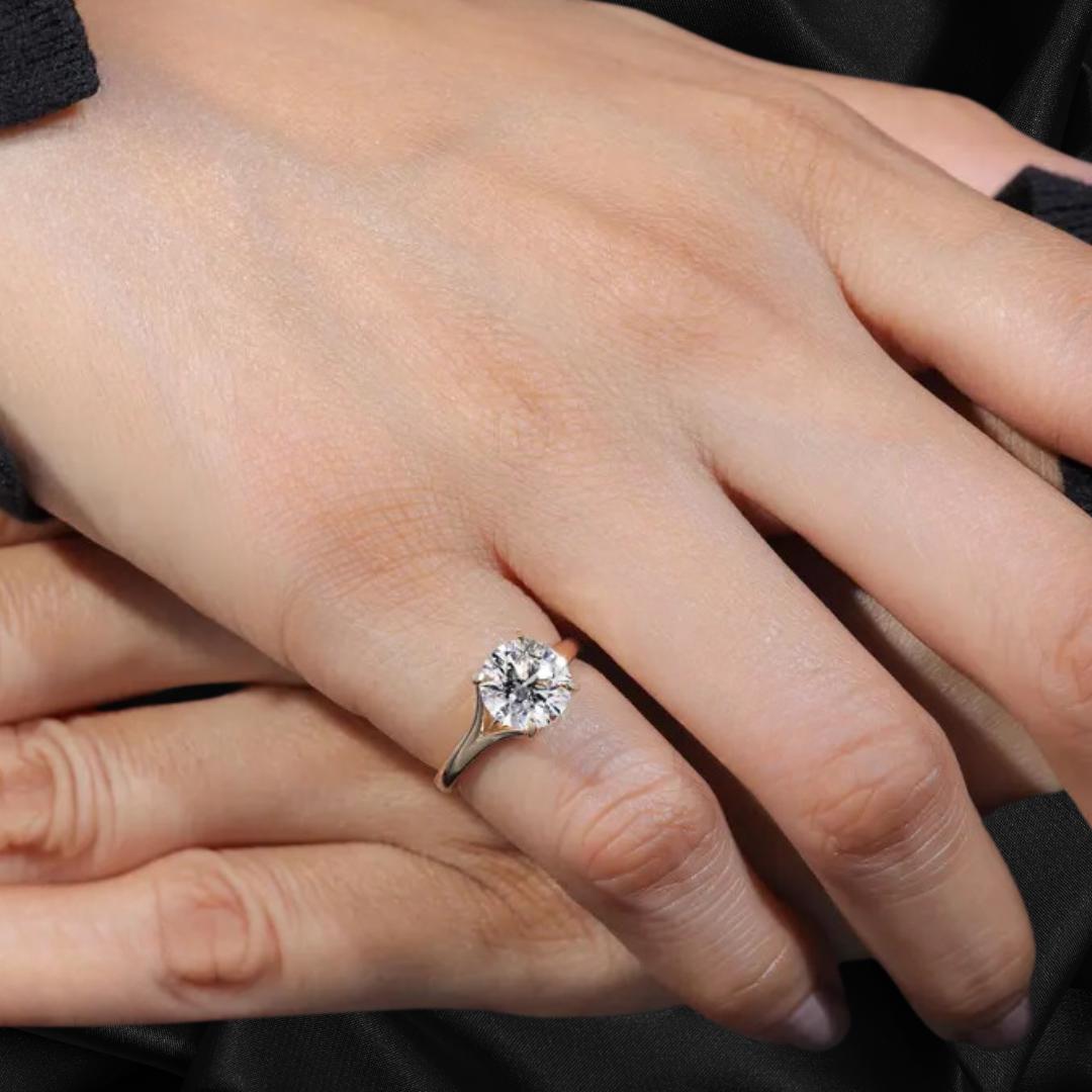 2 Carat F/VS1 Round Brilliant Cut Lab Grown Diamond Solitaire Engagement Ring in 14K Gold