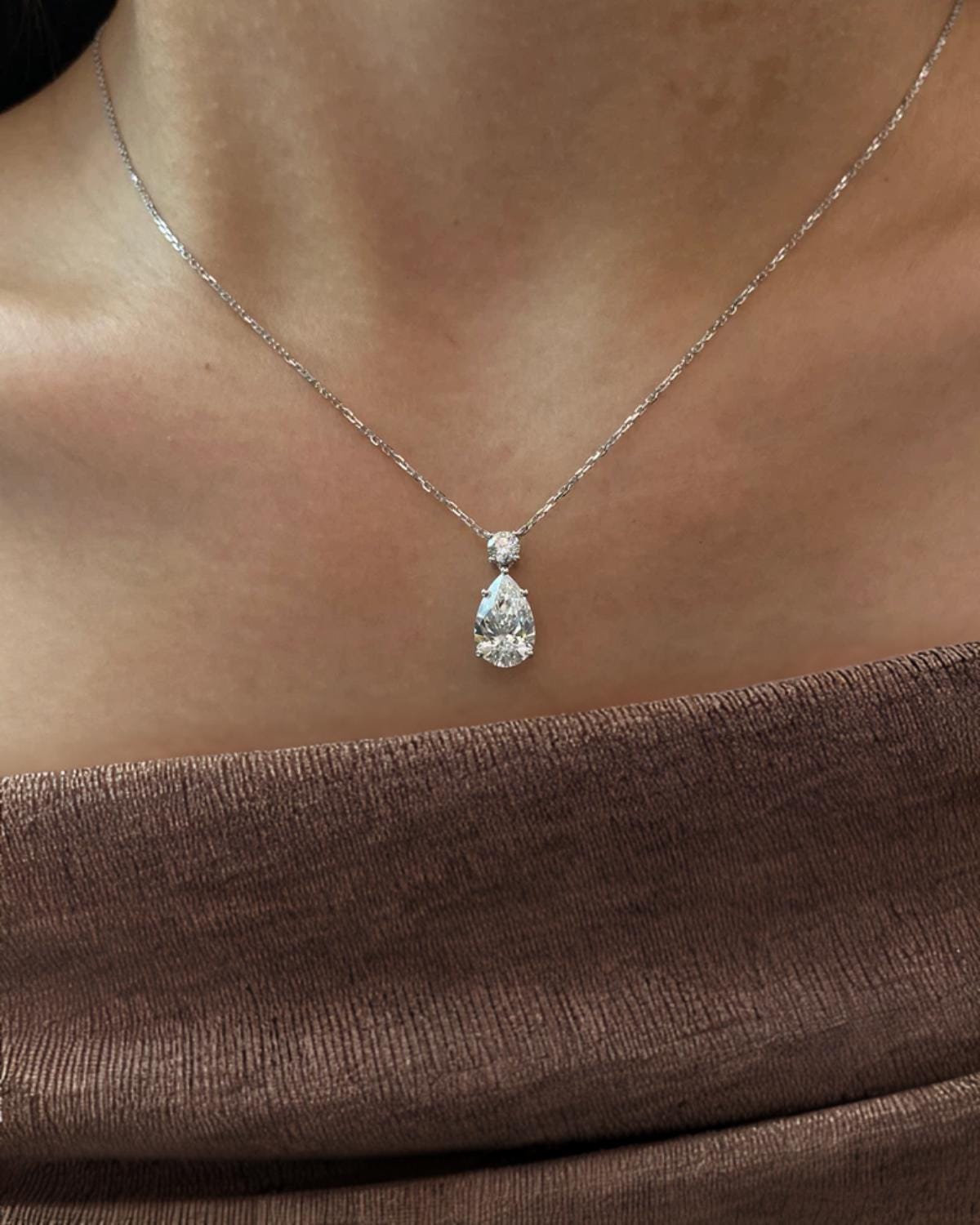 2 Carat Pear Cut F VS1 Lab Grown Diamond IGI Certificate 14K Gold Necklace
