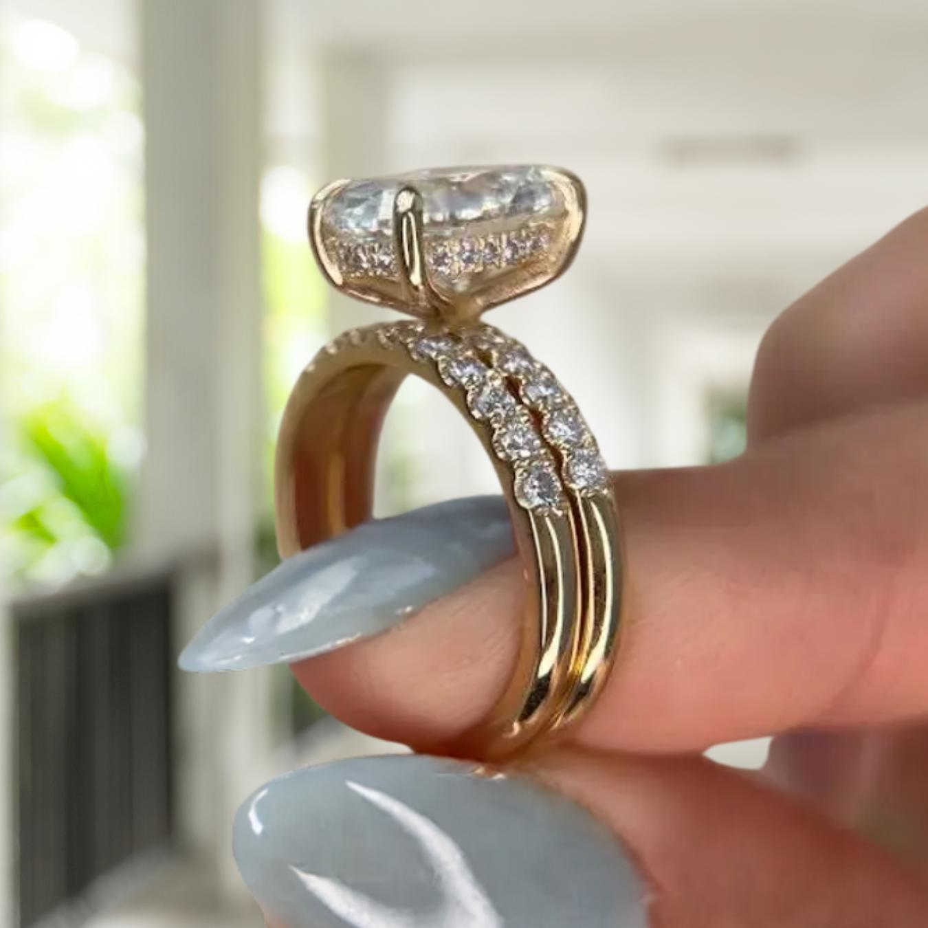 4.50 Carat Oval Cut Lab Grown Diamond Solitaire Engagement Ring Set, 14K Gold Matching Round Diamond Wedding Band