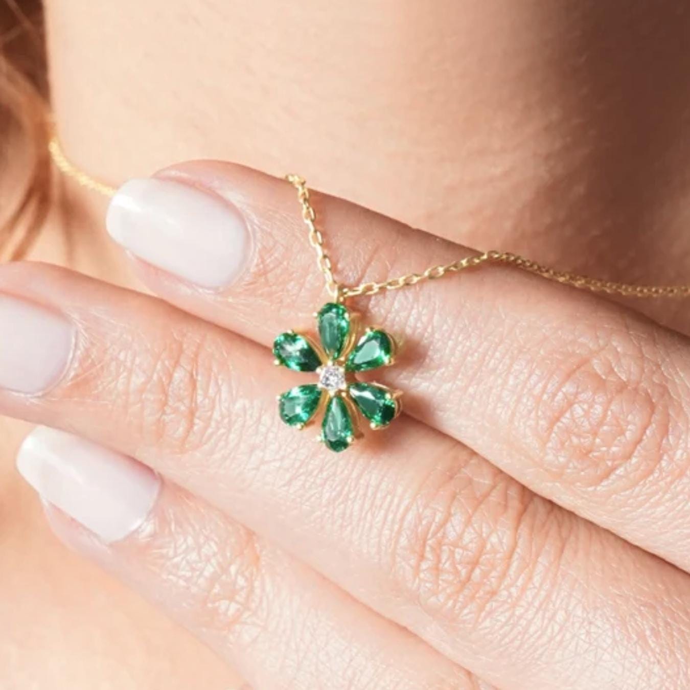 Flower Emerald Necklace with Diamond in 14K Solid Gold