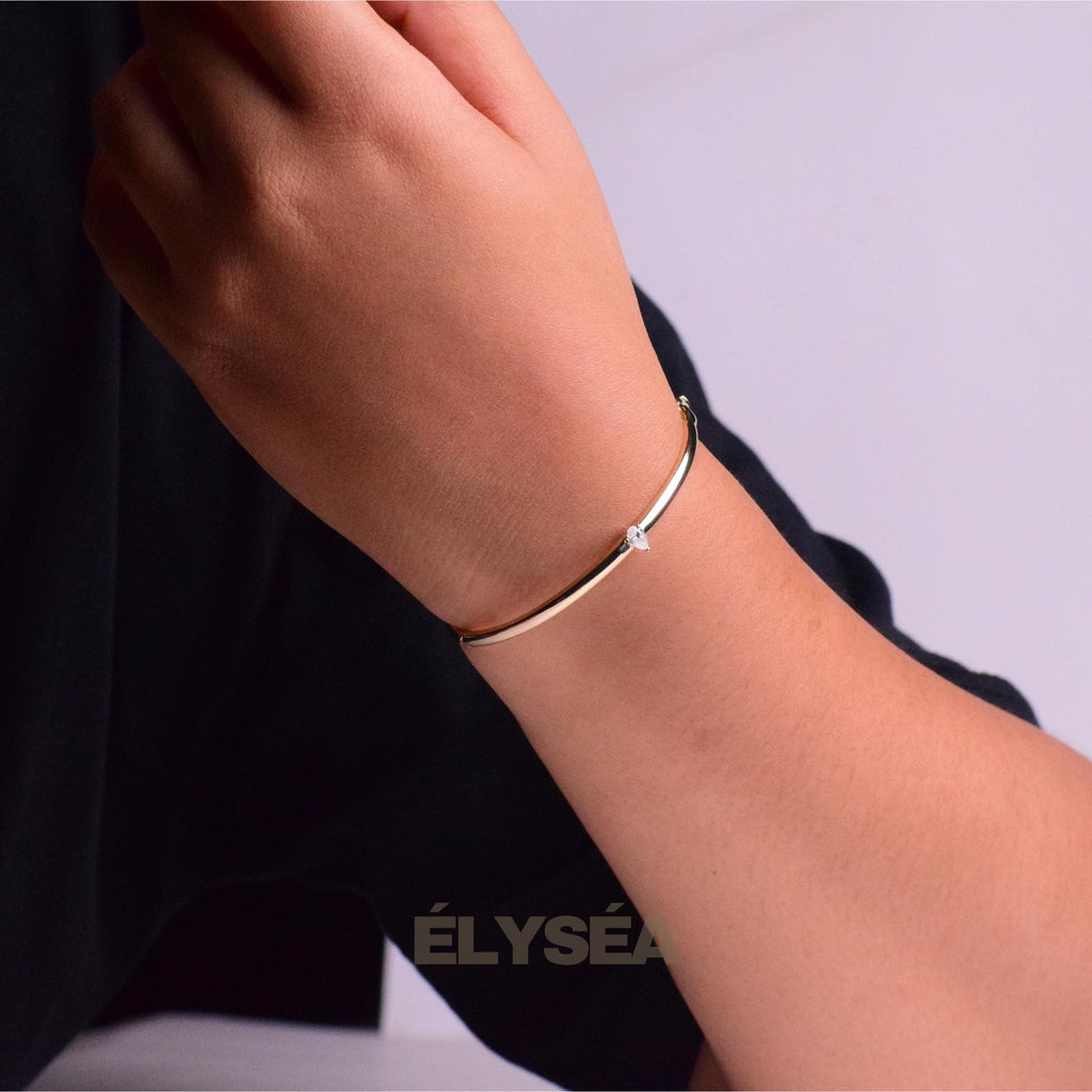 14K Gold Minimalist Bracelet, Pear Shape Solitaire Sapphire Bangle Bracelet, Tear Drop Bracelet Bangle, Birthday Gift