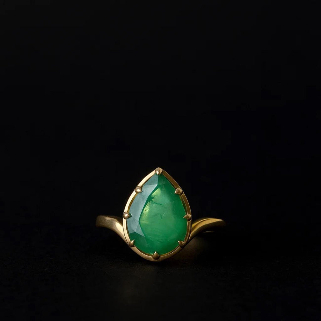 Pear Cut Emerald solitaire ring for women, Green Emerald Ring in 14K Solid Gold