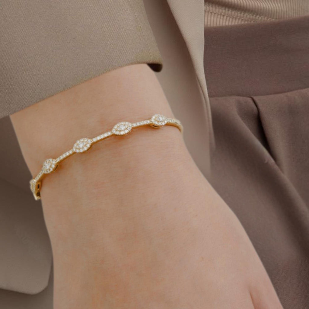 14K Gold Round Lab Grown Diamond Bangle Bracelet For Women