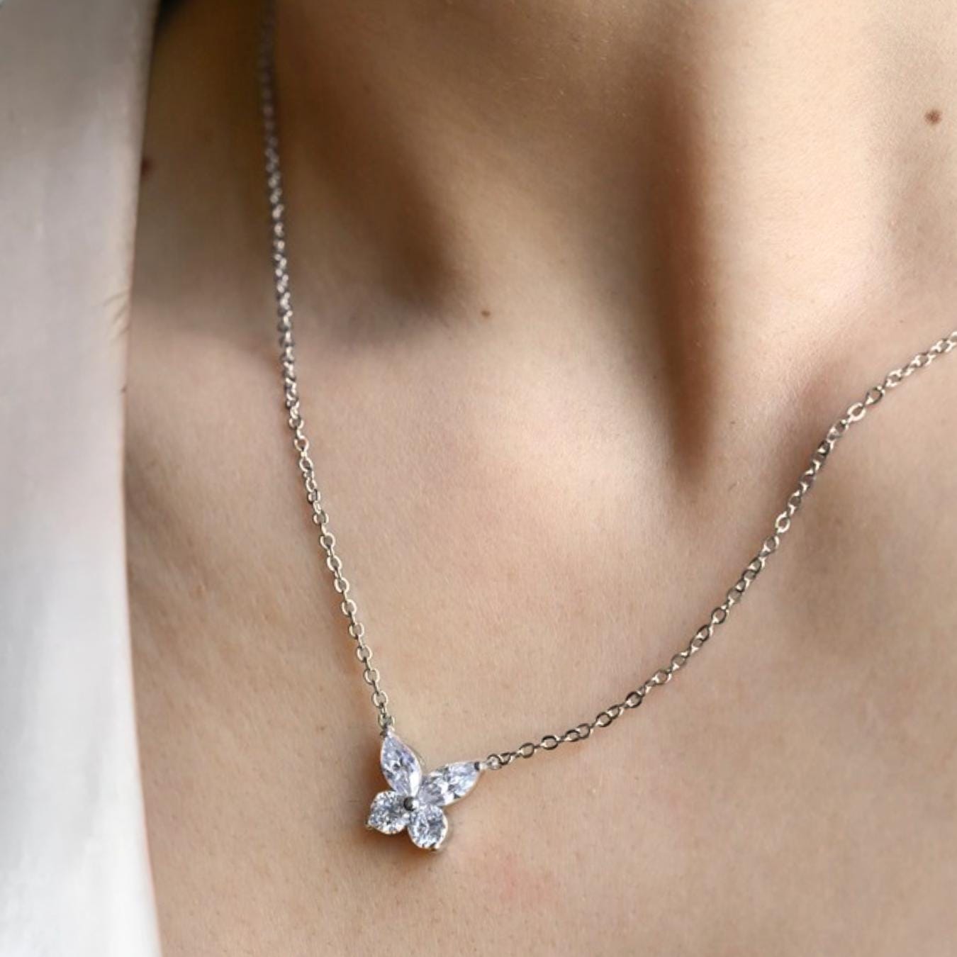 Diamond Butterfly Necklace, 14k Solid Gold Butterfly Necklace, Dainty Butterfly Necklace, Tiny Butterfly Diamond Pendant, Gift for women