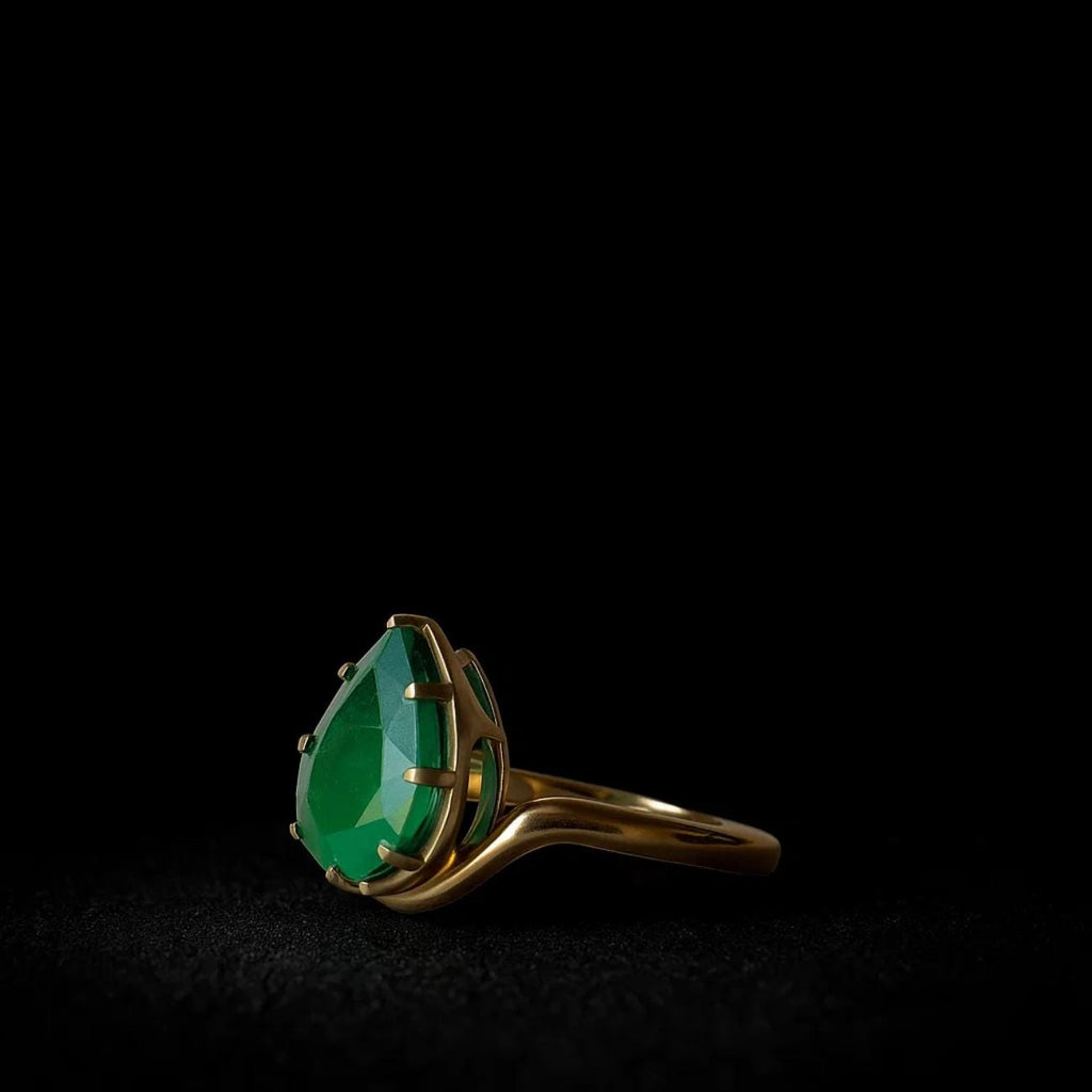 Pear Cut Emerald solitaire ring for women, Green Emerald Ring in 14K Solid Gold