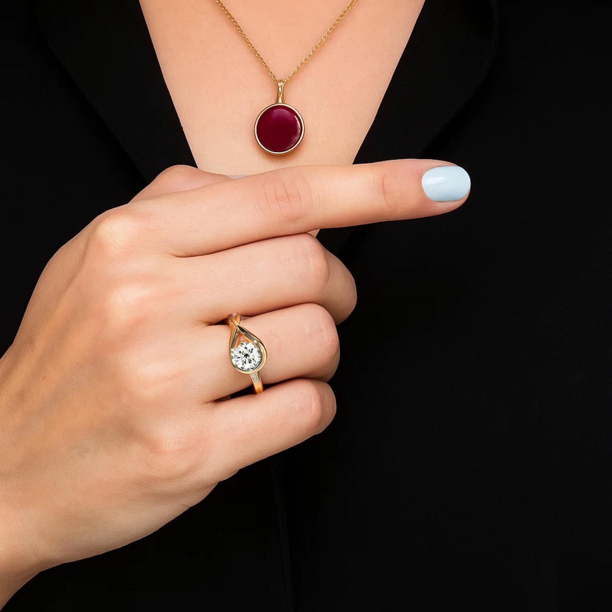 1.0 CT Lab Grown Diamond Engagement Ring: Twisted Shank Solitaire