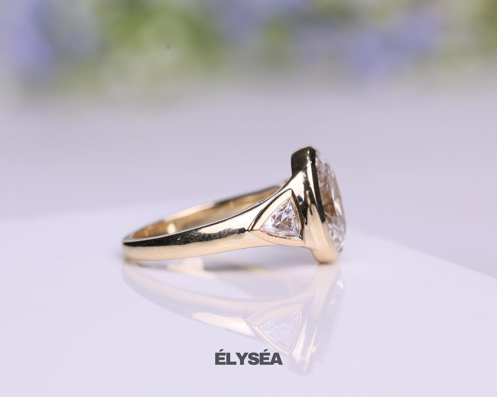 2 carat Oval Three Stone Diamond Engagement Ring for Women