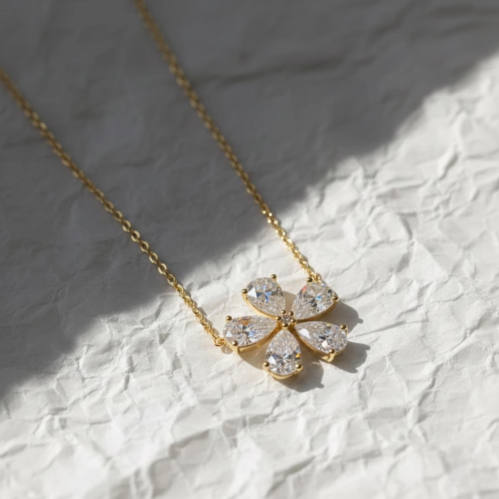 14K Solid Gold Pear Shaped Flower Design Lab Grown Diamond Necklace
