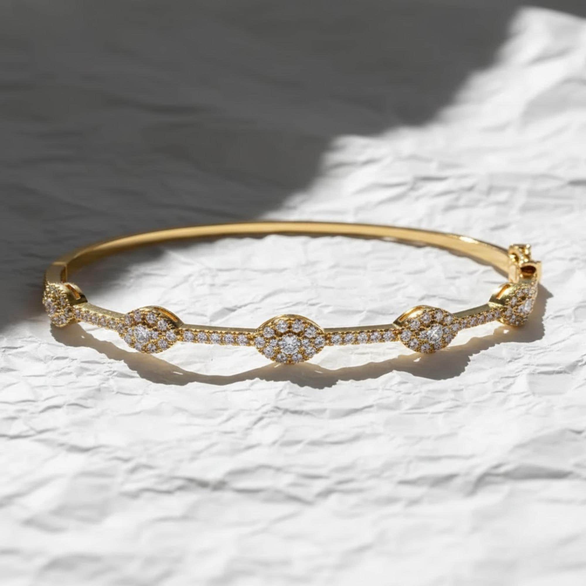 14K Gold Round Lab Grown Diamond Bangle Bracelet For Women